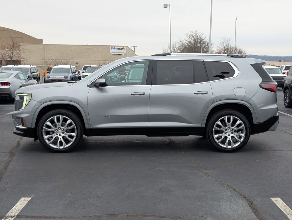 Used 2024 GMC Acadia Denali image 5