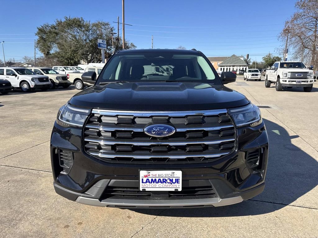 New 2026 Ford Explorer Active image 2