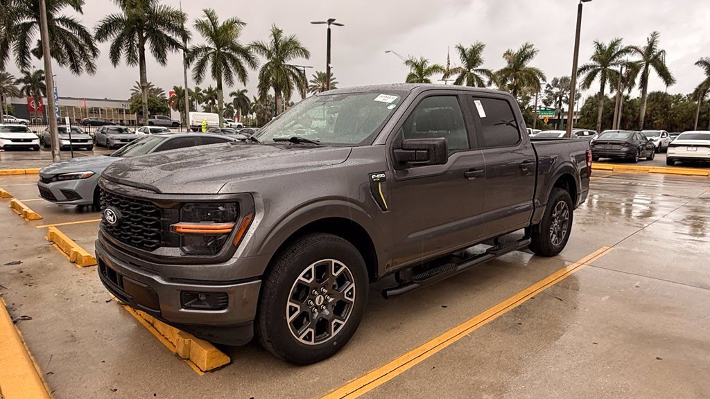 Used 2024 Ford F150 STX RWD image 2