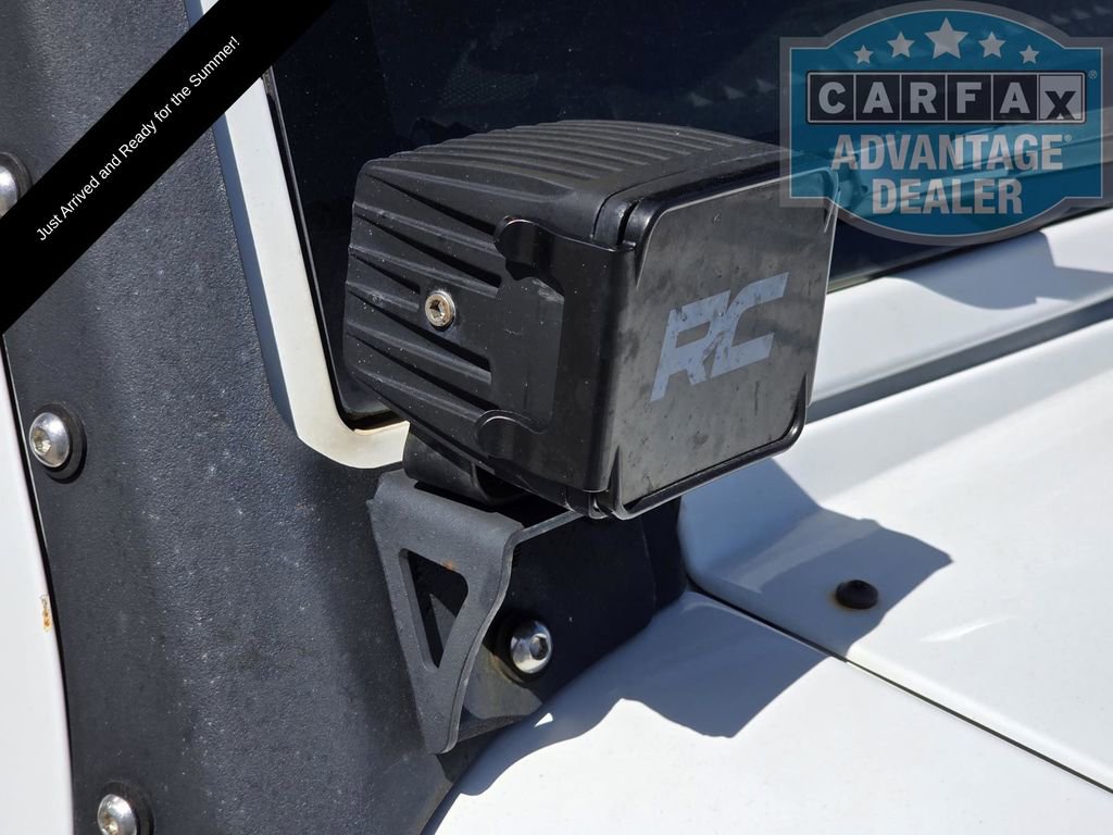 Used 2015 Jeep Wrangler Unlimited Rubicon AWD/4WD image 30