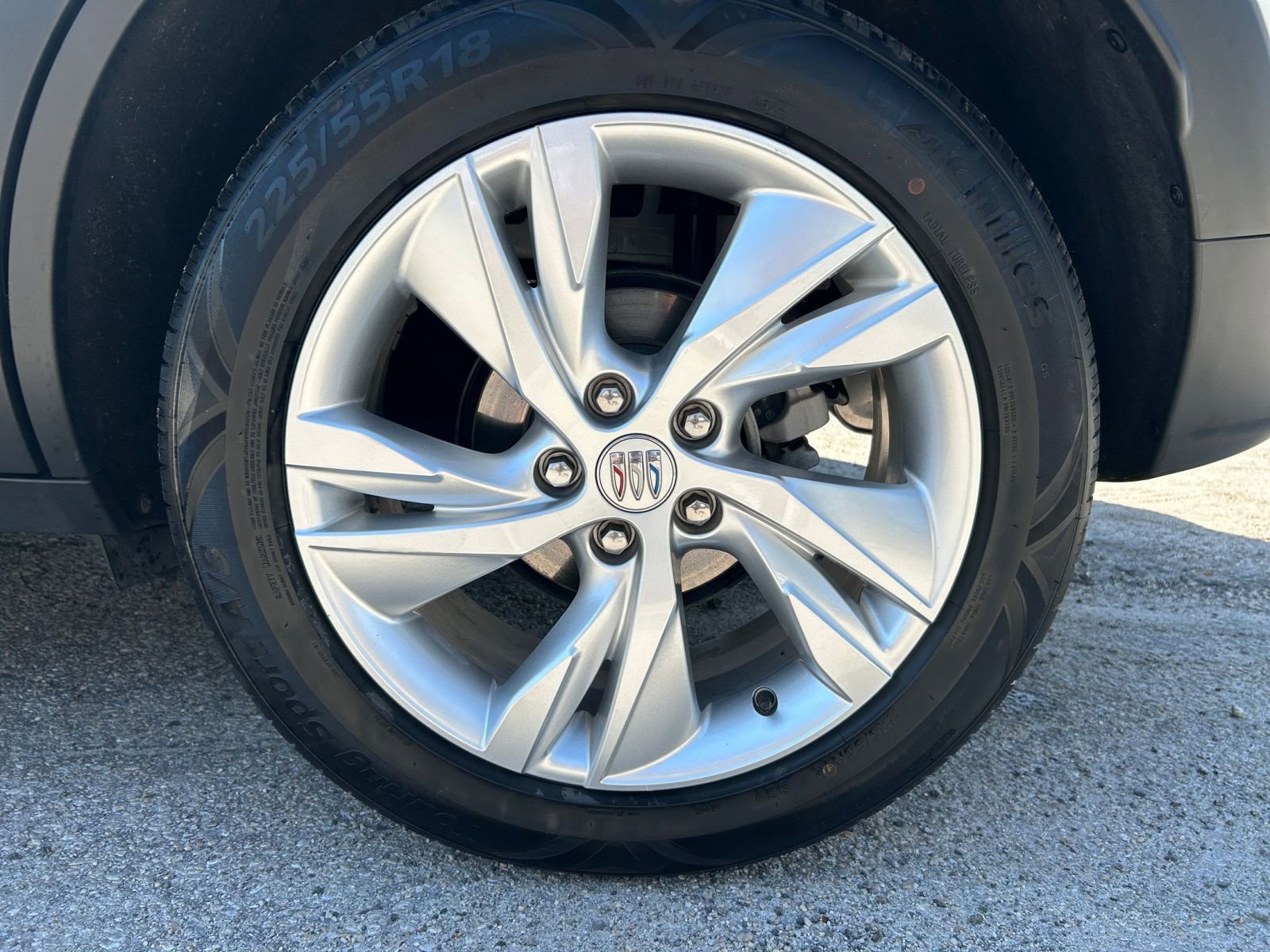 Used 2025 Buick Encore GX Preferred FWD image 24