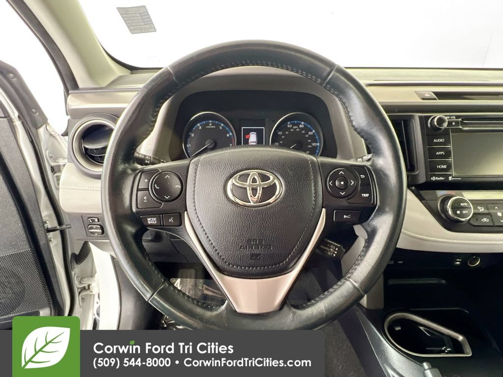 Used 2017 Toyota RAV4 XLE FWD image 8