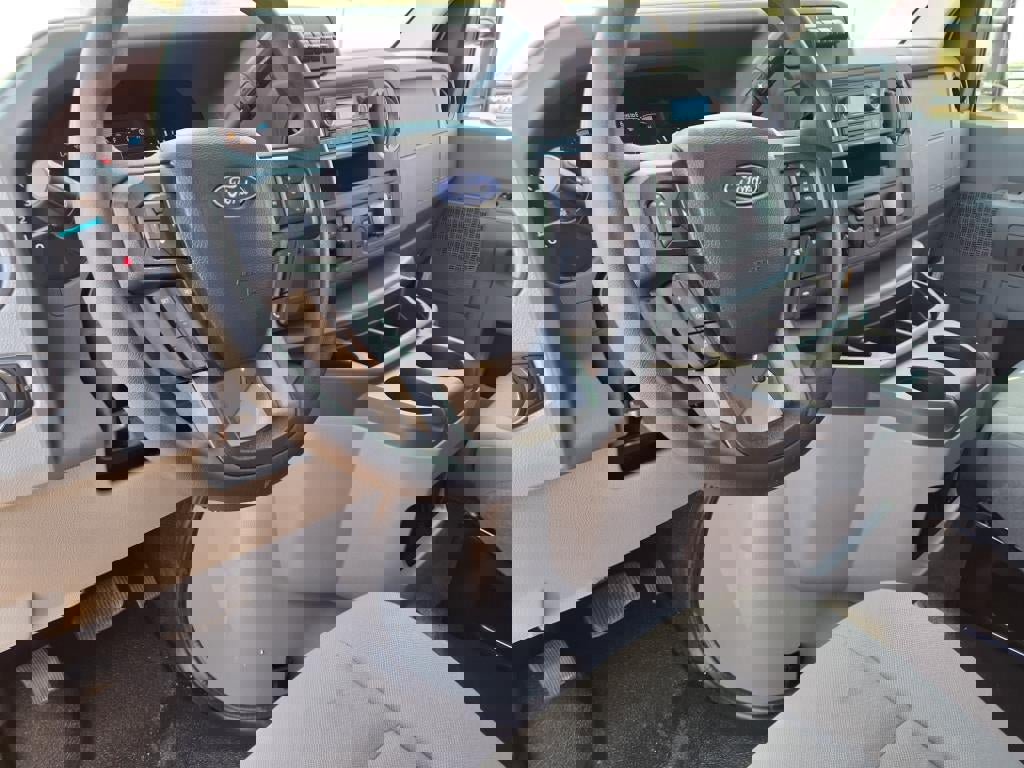 New 2026 Ford E-350 and Econoline 350 Super Duty w/ Power Equipment Group image 11