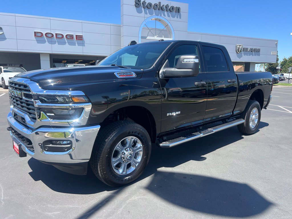 Used 2026 RAM 2500 Big Horn AWD/4WD image 5