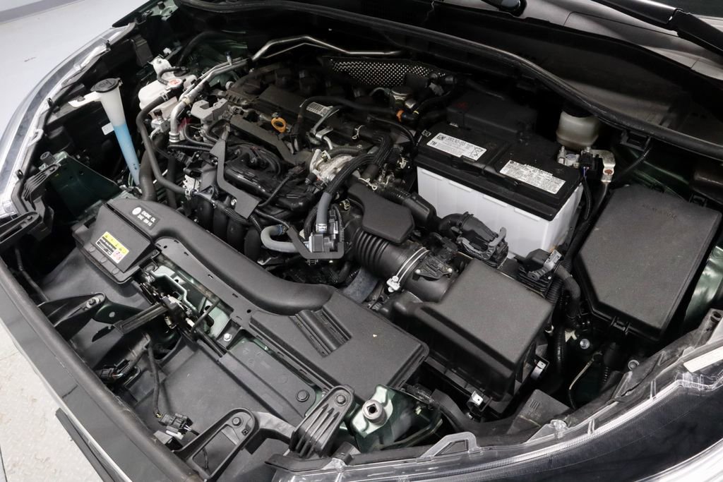 Used 2022 Toyota Corolla Cross XLE w/ Convenience Package AWD/4WD image 19