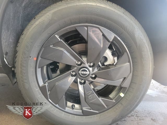 New 2026 Nissan Rogue SV w/ Cold Weather Package AWD/4WD image 7