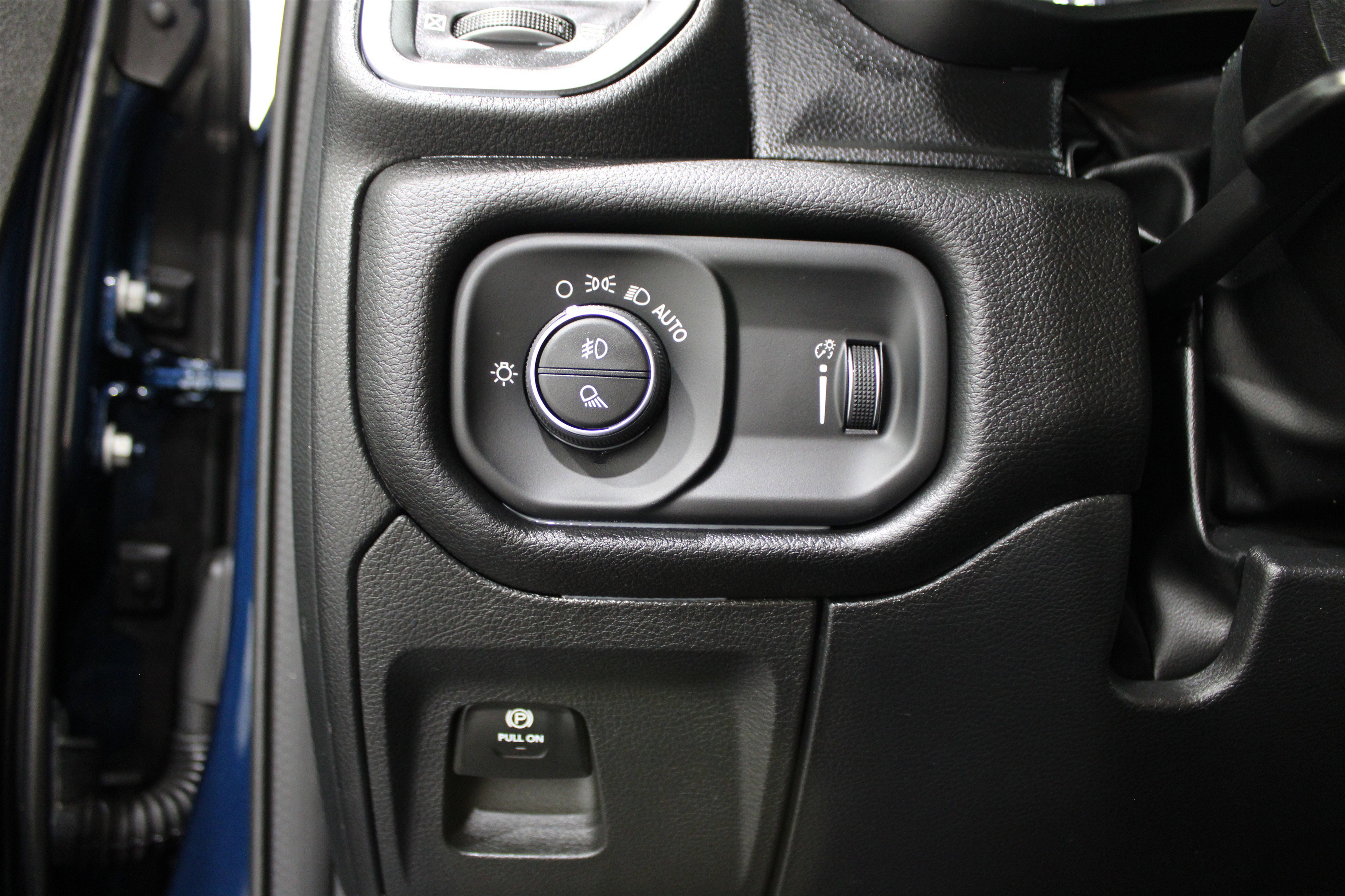 Used 2024 RAM 1500 Big Horn image 8