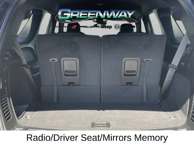 Used 2023 Dodge Durango R/T RWD image 9