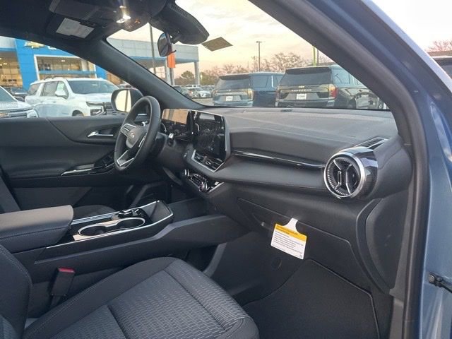 New 2026 Chevrolet Equinox LT image 32