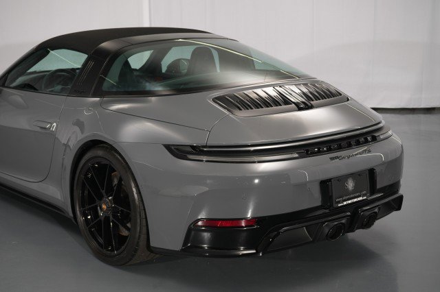 Used 2025 Porsche 911 Targa 4 GTS AWD/4WD image 30