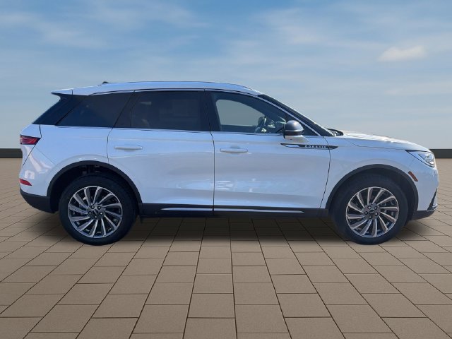 Certified 2023 Lincoln Corsair Reserve w/ Equipment Group 201A AWD/4WD image 8