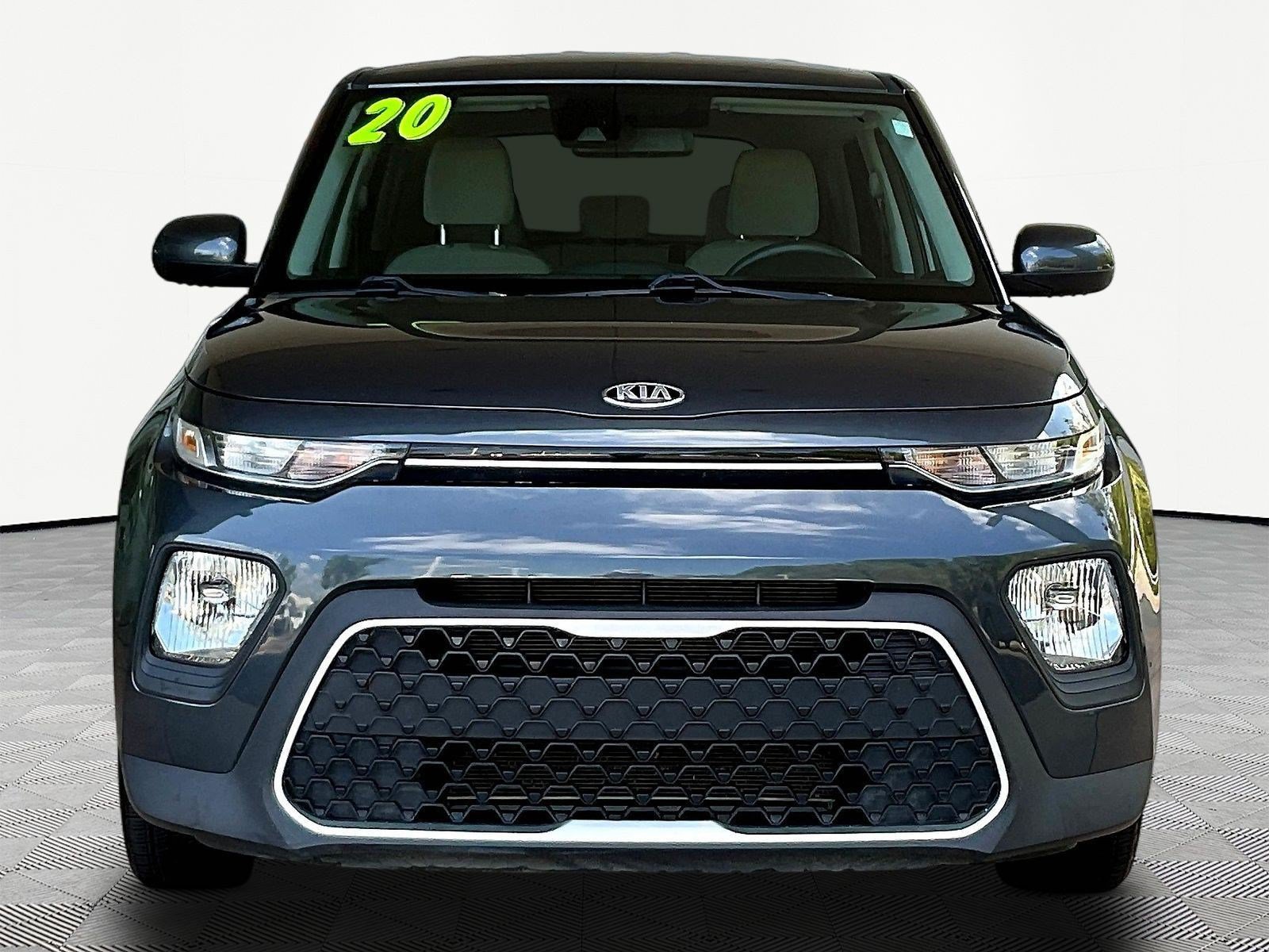 Used 2020 Kia Soul S FWD image 2
