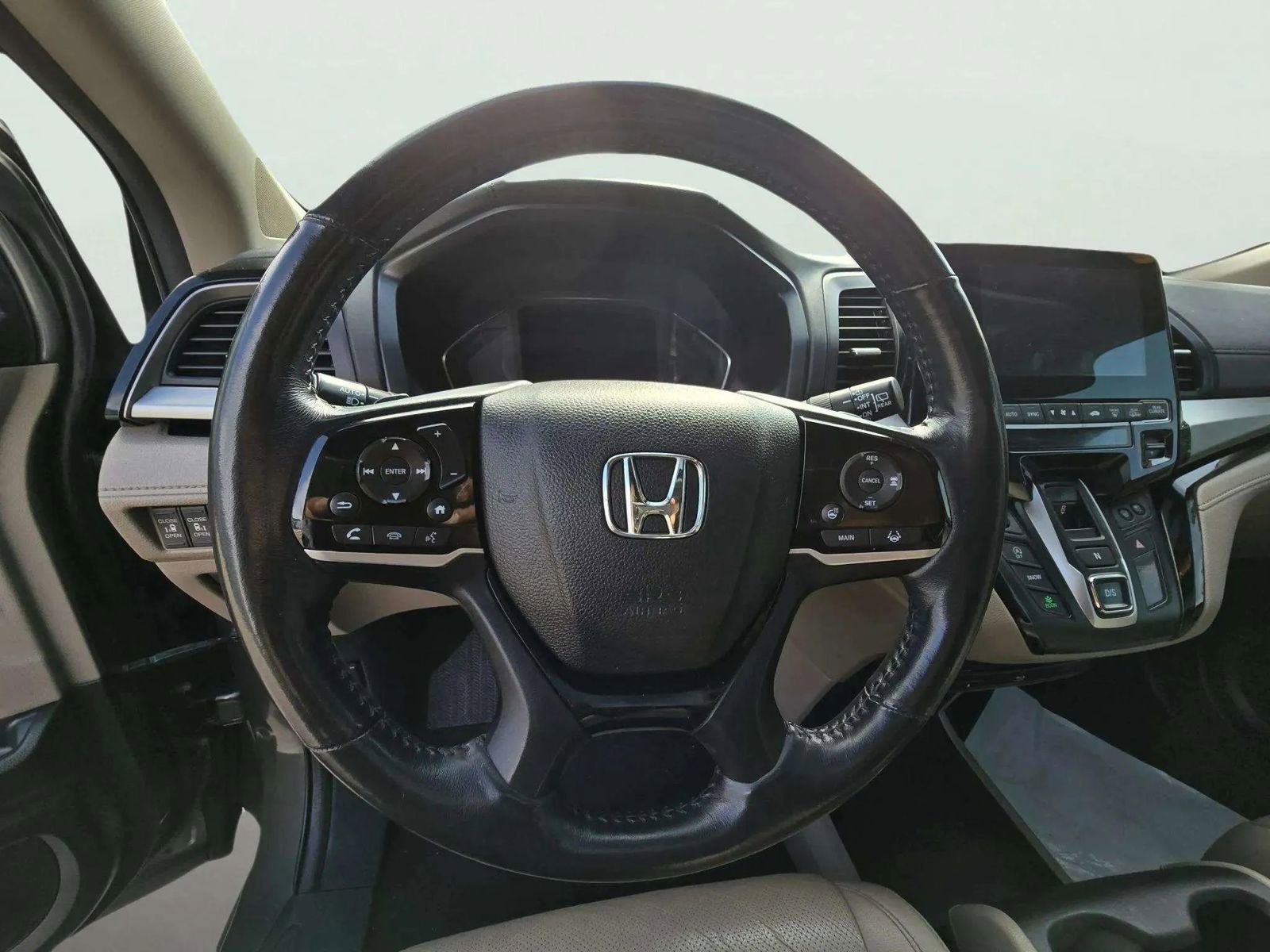 Used 2018 Honda Odyssey Elite image 13