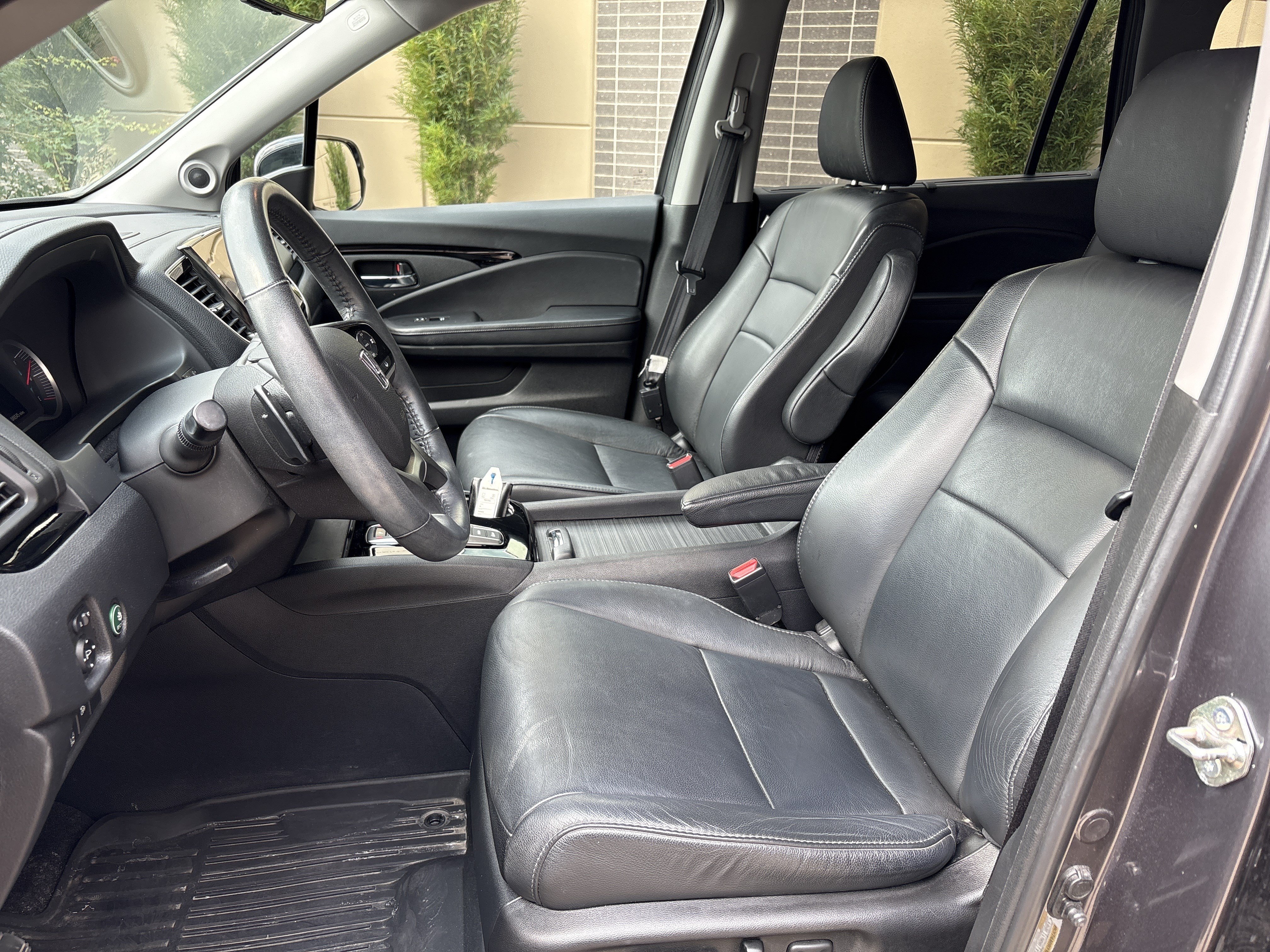 Used 2019 Honda Pilot Touring image 16