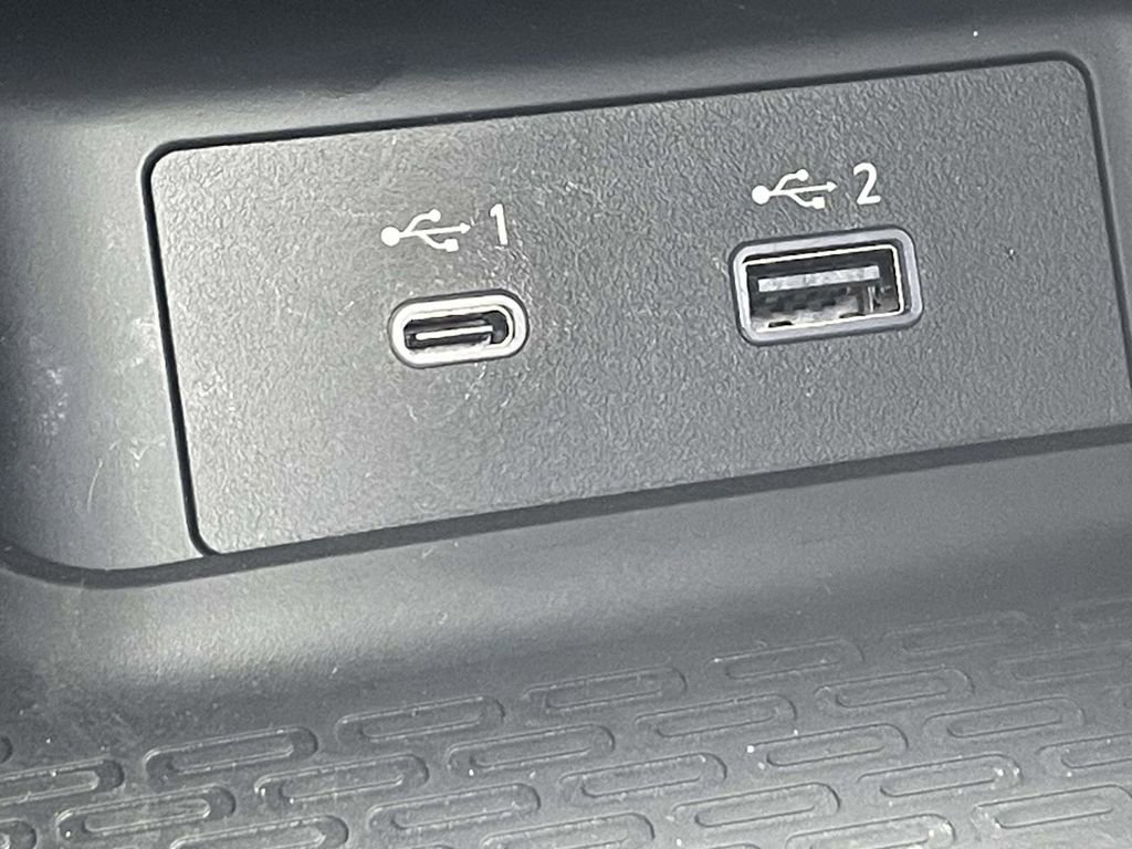 Used 2025 Nissan Z Sport w/ Floor Mat Package image 26