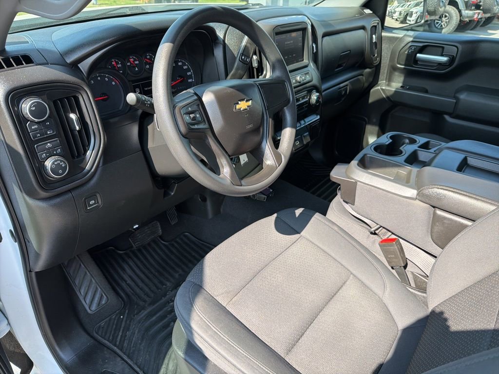 Used 2020 Chevrolet Silverado 1500 Custom w/ Custom Value Package image 31