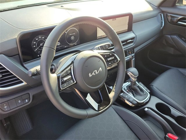 New 2026 Kia Seltos EX image 22