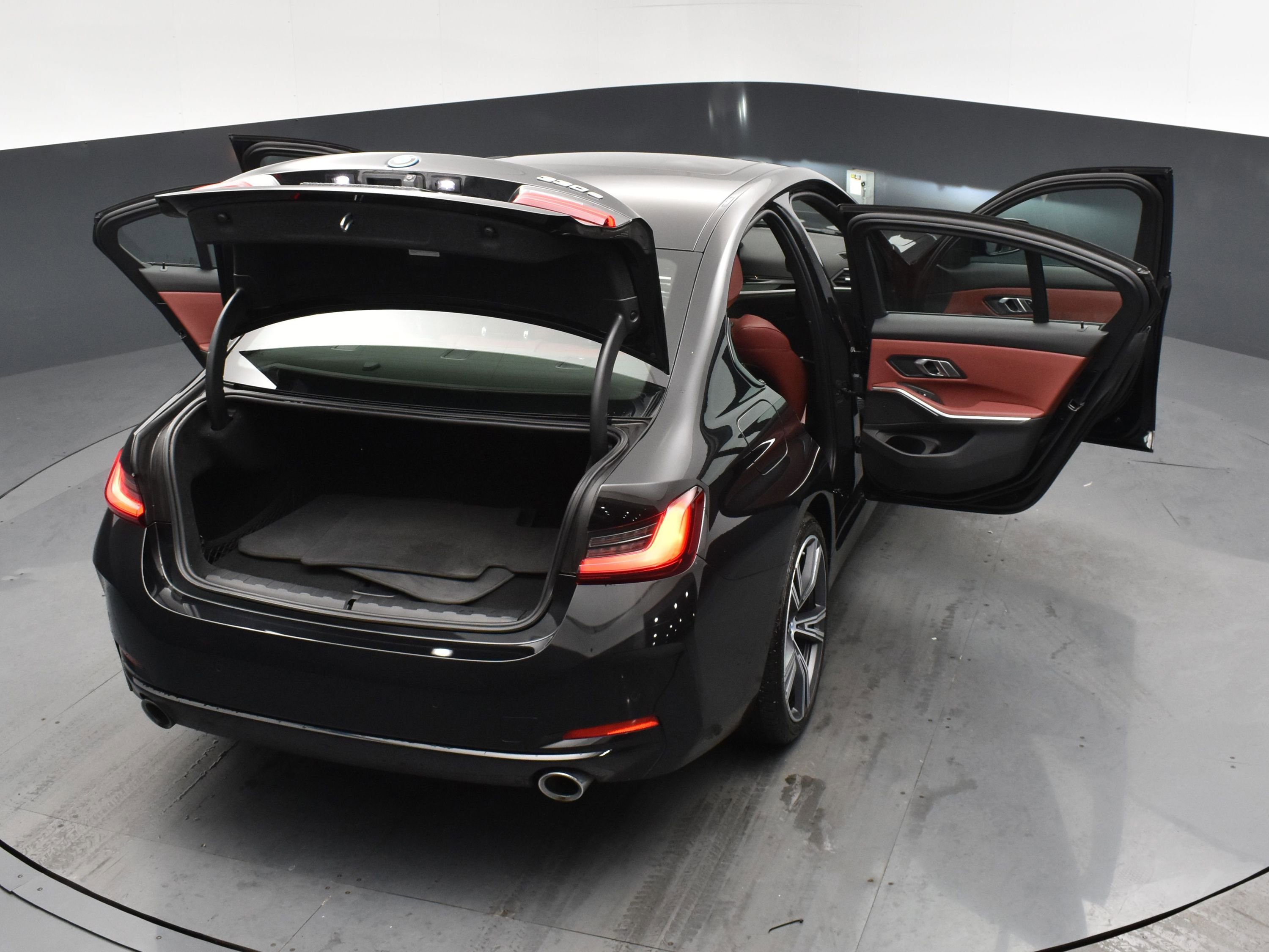 Used 2023 BMW 330e w/ Driving Assistance Package image 26