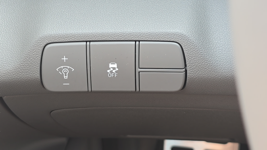 New 2026 Hyundai Elantra SEL Sport Premium FWD image 26