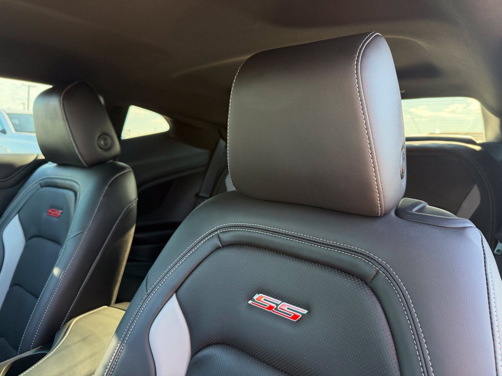 Used 2023 Chevrolet Camaro SS RWD image 12