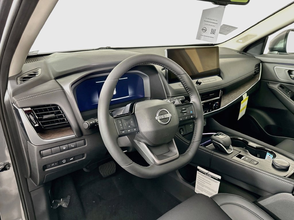 New 2026 Nissan Rogue Platinum AWD/4WD image 14