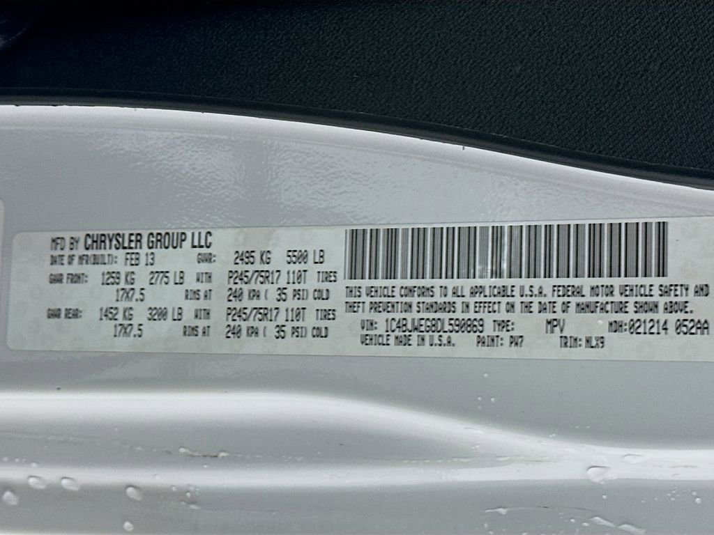 Used 2013 Jeep Wrangler Unlimited Sahara image 31