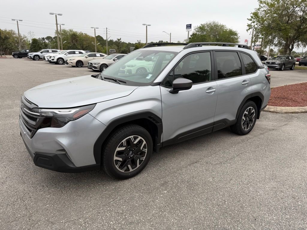 Used 2025 Subaru Forester Premium w/ Protection Package image 13