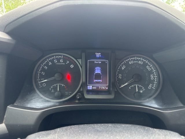Used 2020 Toyota Tacoma TRD Off-Road image 9
