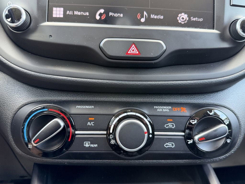Used 2023 Kia Soul LX FWD image 24