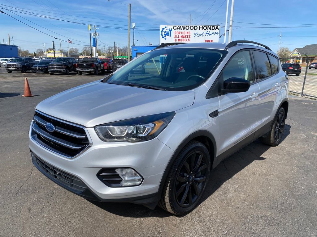 Used 2018 Ford Escape SE w/ SE Sport Appearance Package FWD image 7