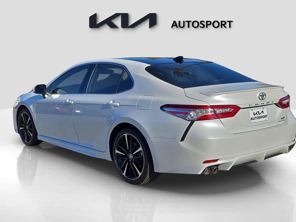 Used 2020 Toyota Camry XSE image 10