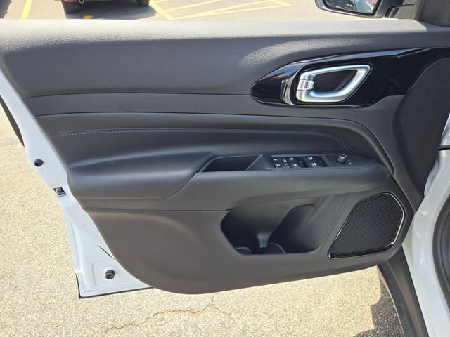 New 2026 Jeep Compass Latitude AWD/4WD image 25