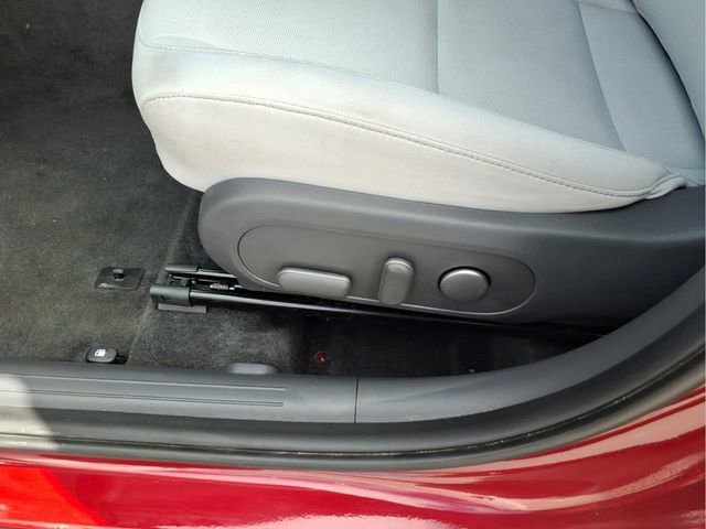 Used 2025 Hyundai Kona SEL FWD image 21