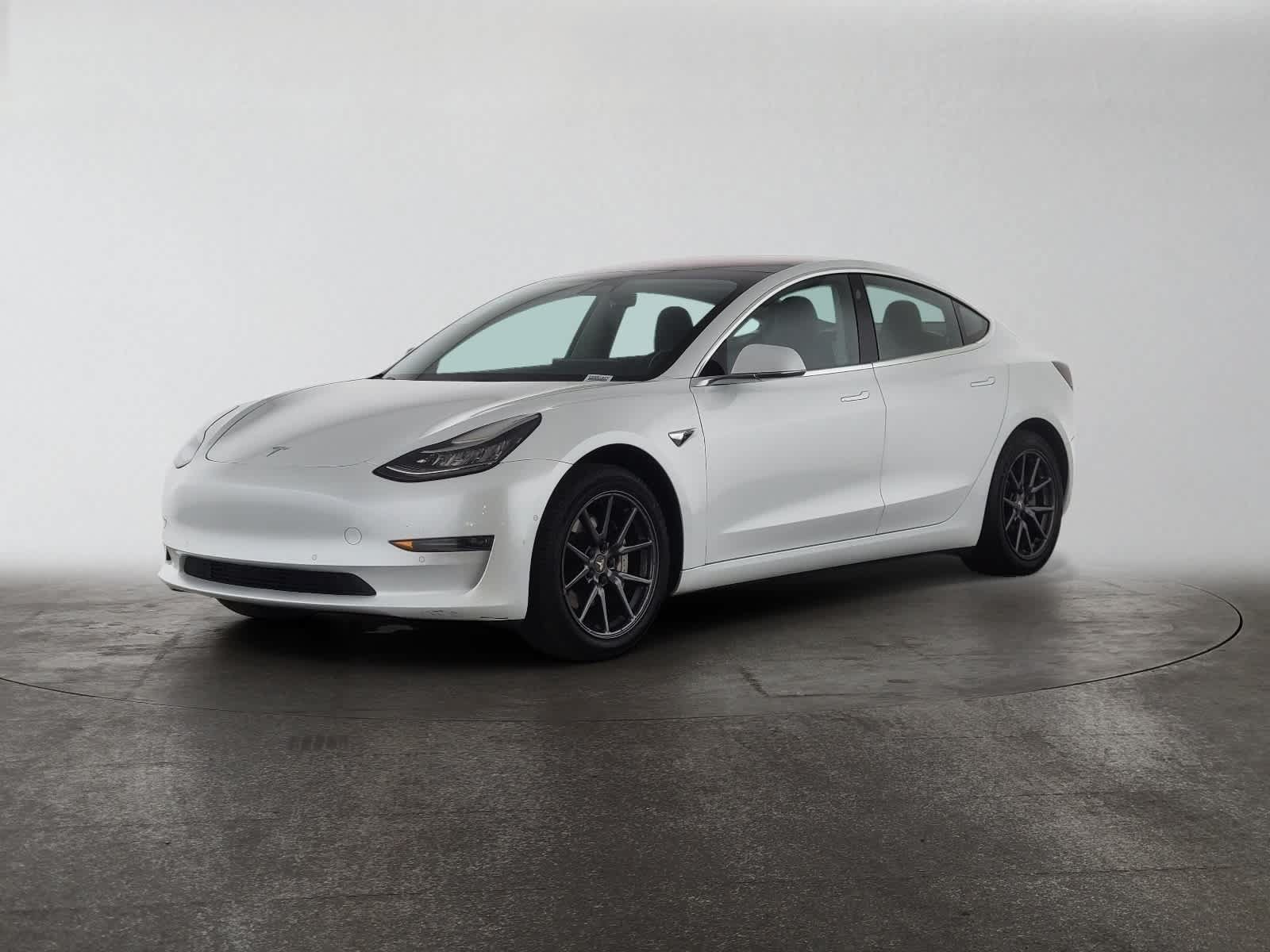 Used 2018 Tesla Model 3 Long Range RWD image 7