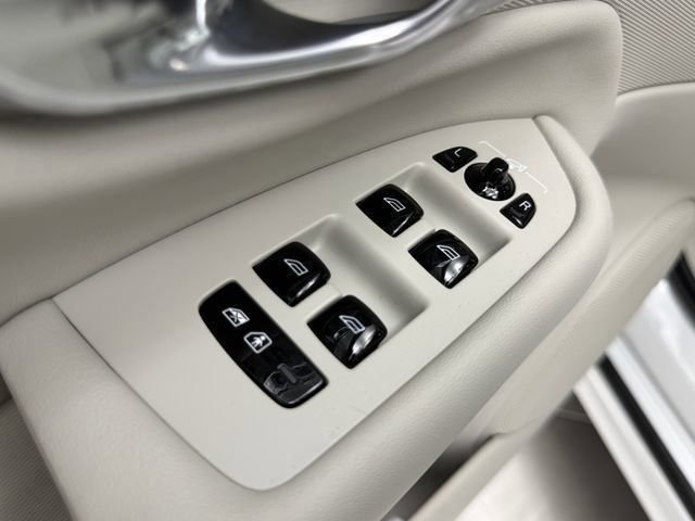 New 2026 Volvo XC90 T8 Ultra w/ Protection Package Premier image 11