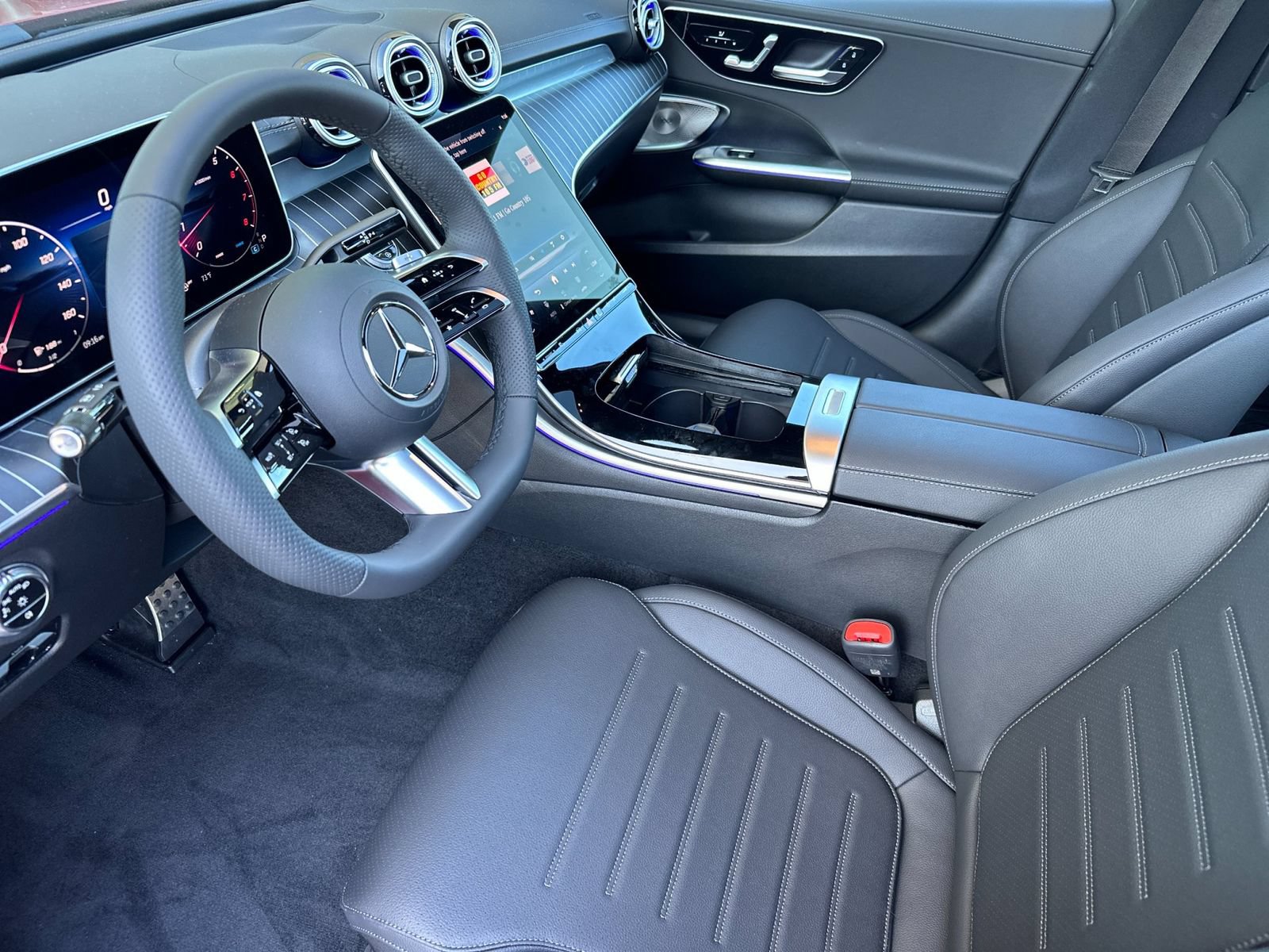 Used 2025 Mercedes-Benz C 300 4MATIC Sedan image 10