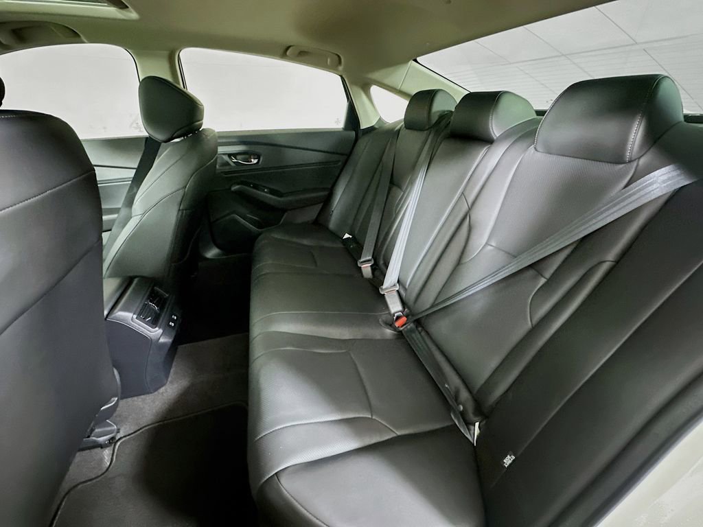 Used 2023 Honda Accord Touring image 14