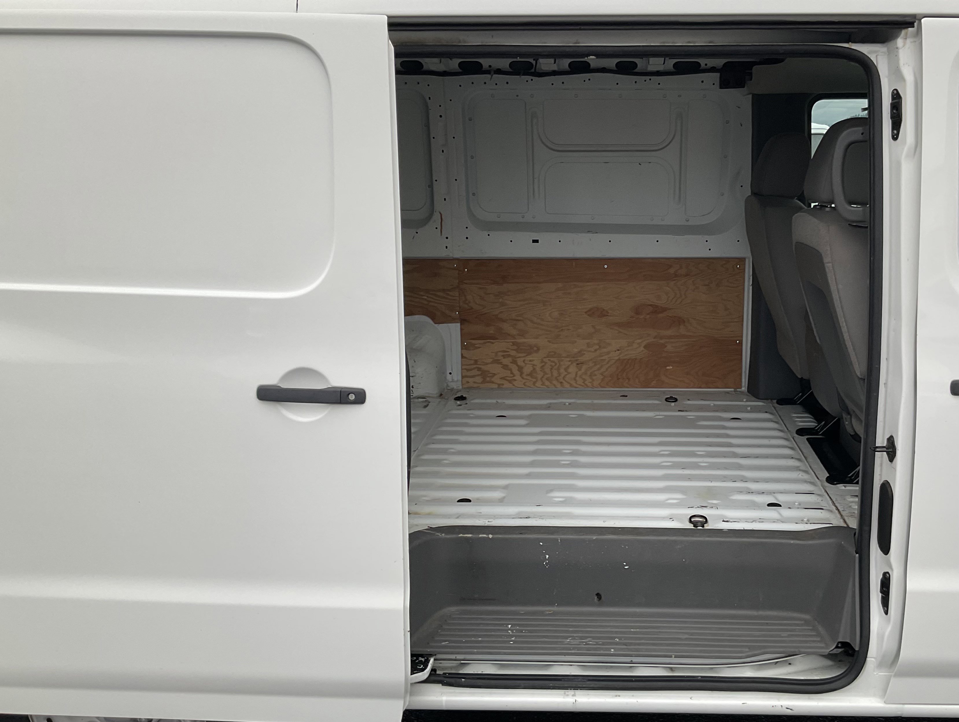 Used 2012 Nissan NV 2500 S w/ Side Curtain Airbag Pkg image 29