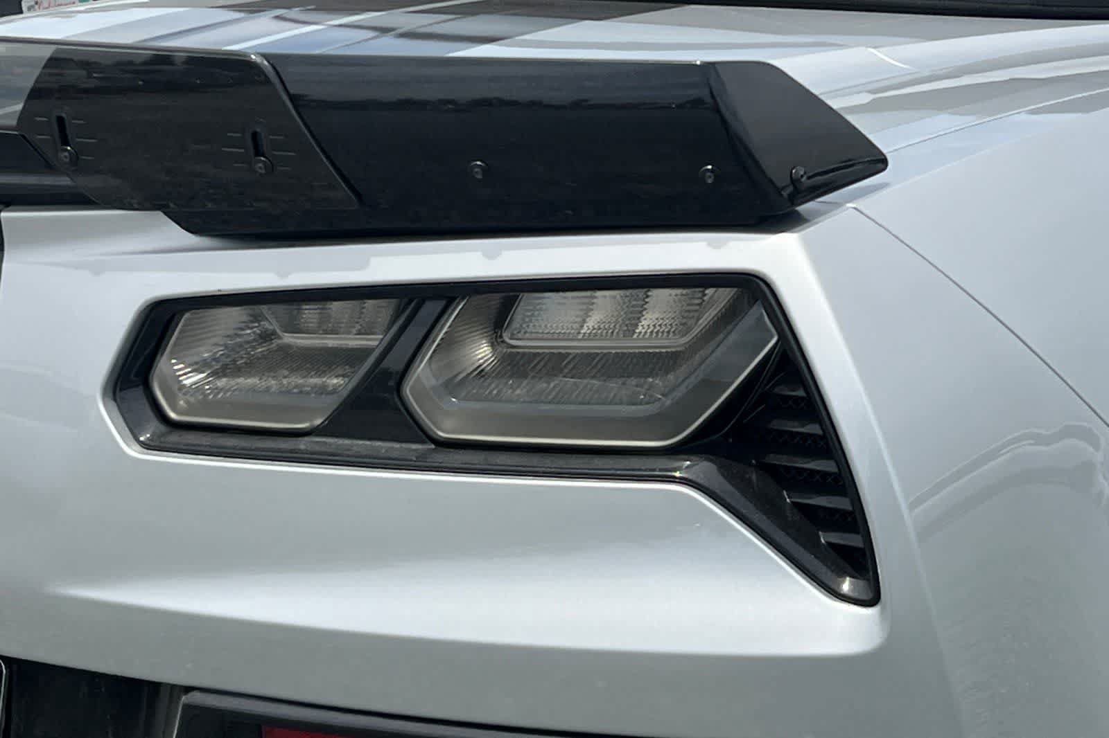 Used 2018 Chevrolet Corvette Z06 RWD image 13