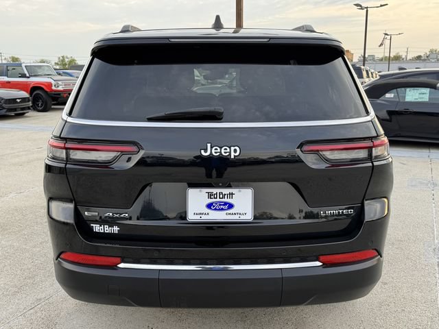Used 2023 Jeep Grand Cherokee L Limited AWD/4WD image 9