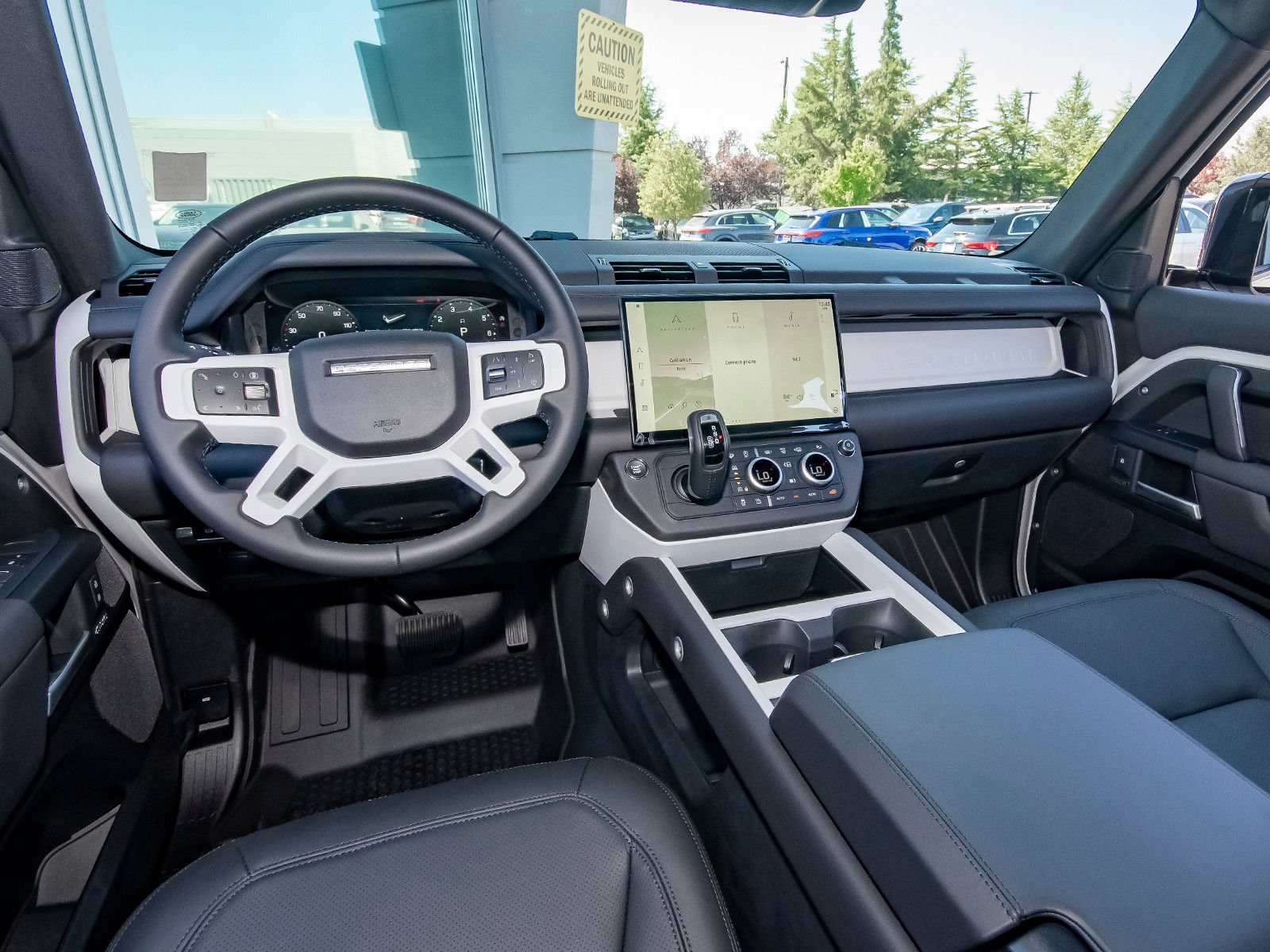 New 2026 Land Rover Defender 130 X-Dynamic SE AWD/4WD image 37