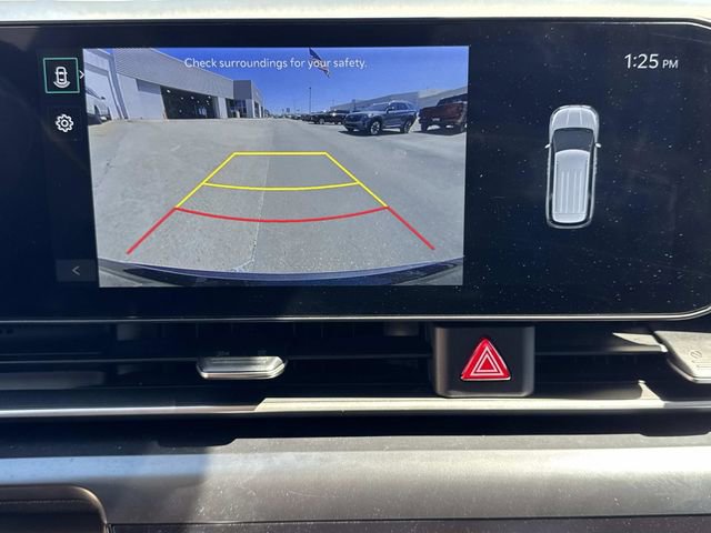 Used 2025 Kia Carnival image 31