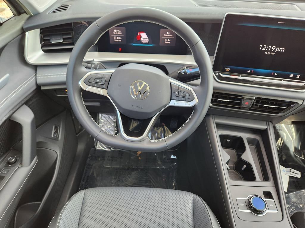 New 2026 Volkswagen Tiguan SE image 3