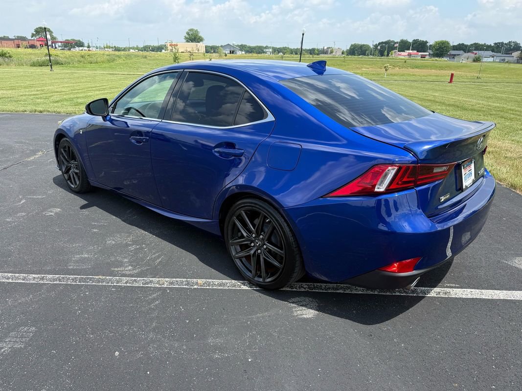 Used 2016 Lexus IS 350 w/ F Sport Package RWD image 6