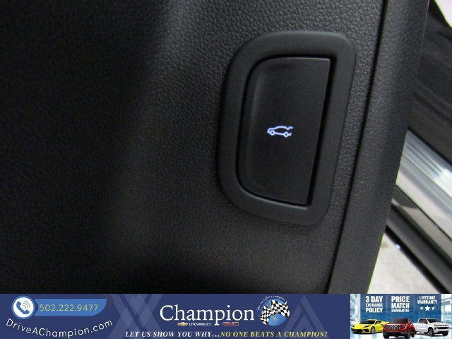 Used 2024 Chevrolet Traverse RS AWD/4WD image 29
