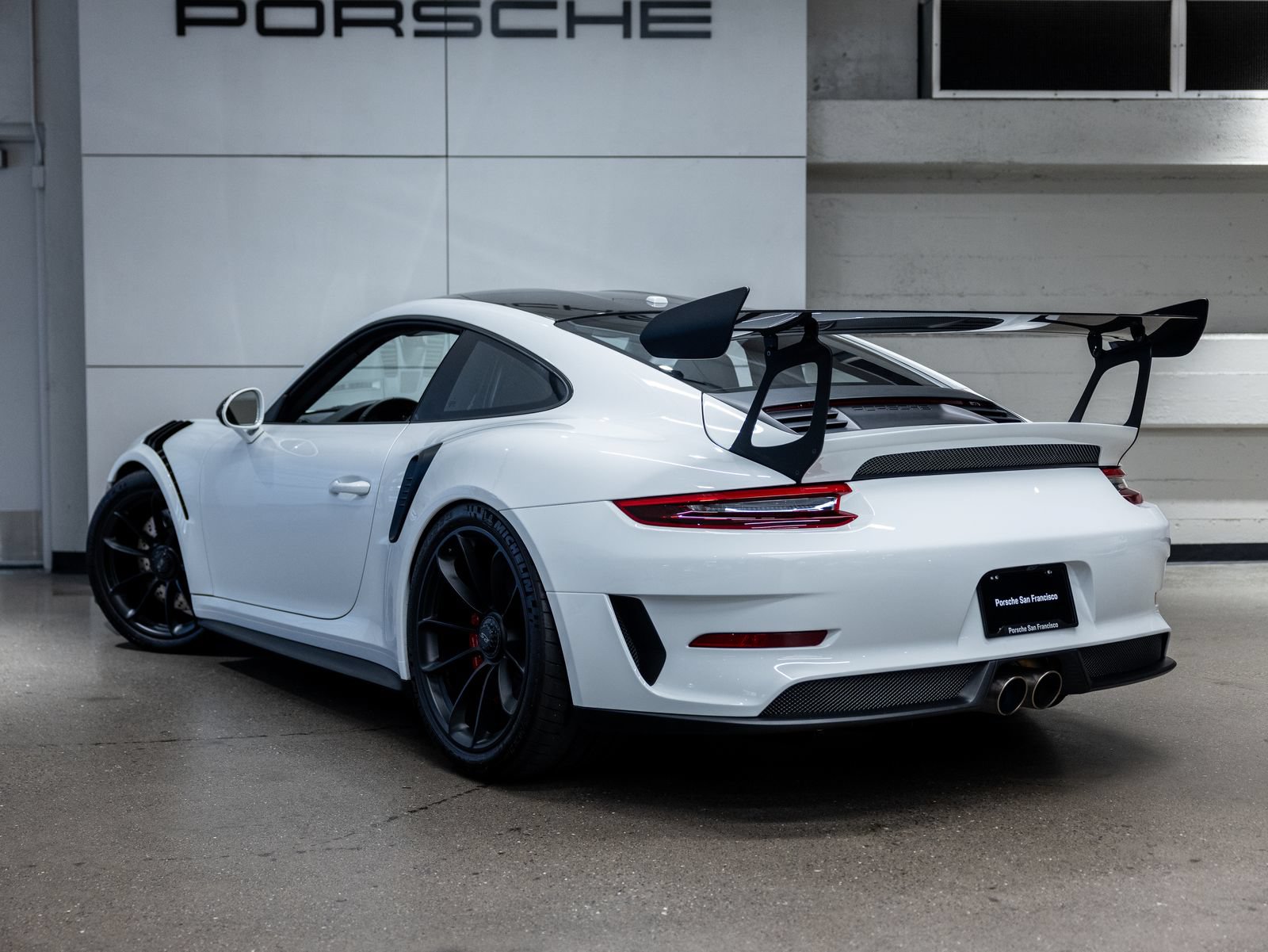 Certified 2019 Porsche 911 GT3 RS RWD image 3
