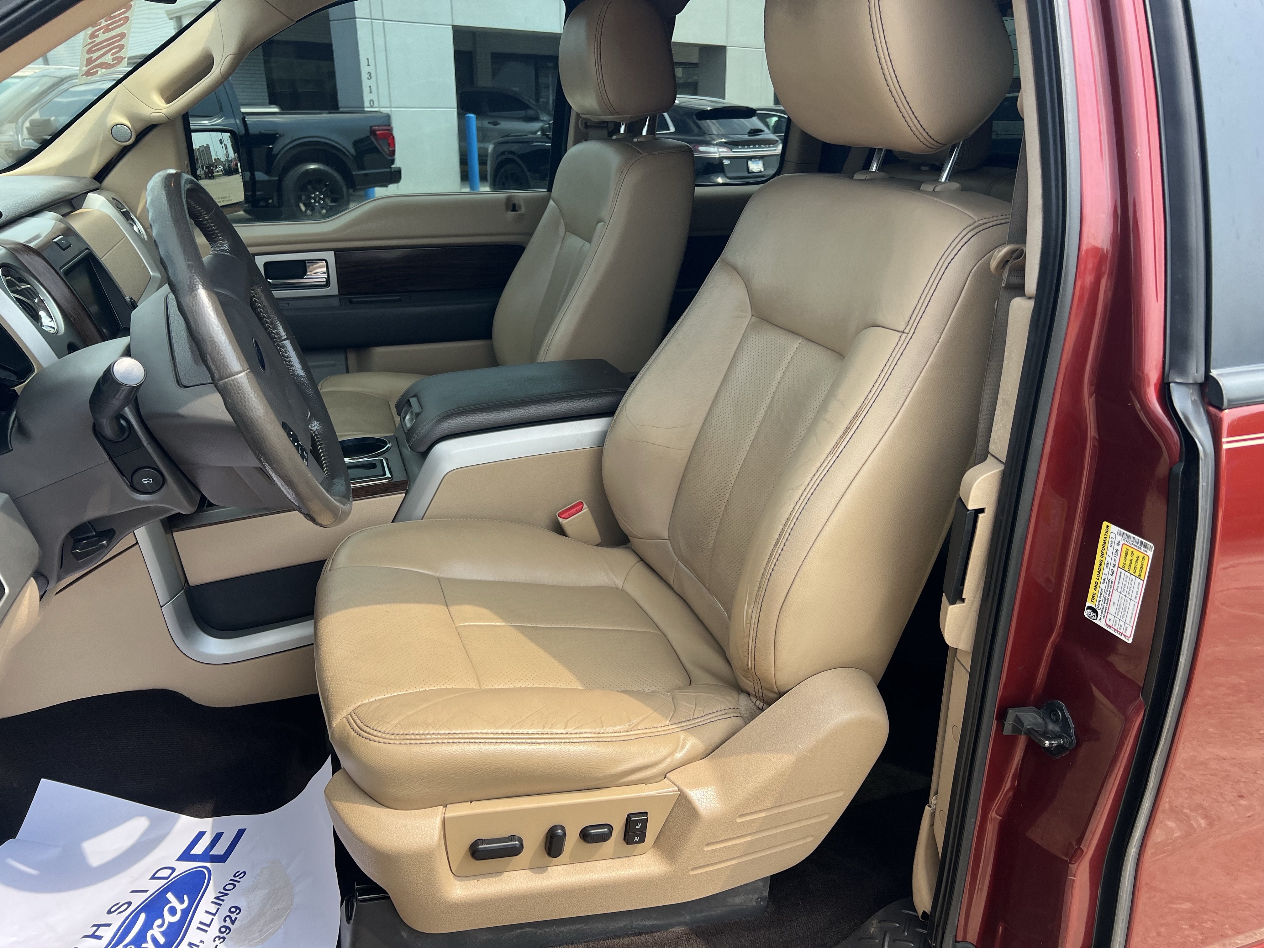 Used 2014 Ford F150 Lariat w/ Lariat Chrome Package AWD/4WD image 16
