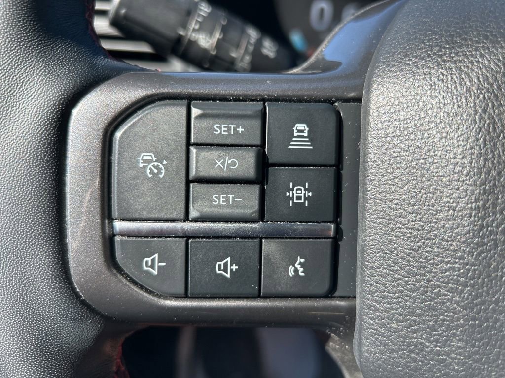 Used 2023 Ford Expedition Limited image 20
