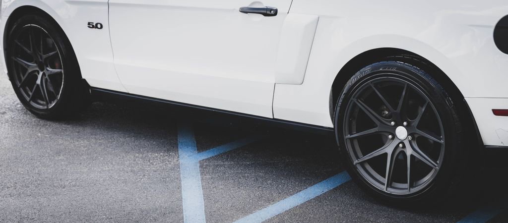 Used 2013 Ford Mustang GT Premium w/ Brembo Brake Pkg RWD image 19
