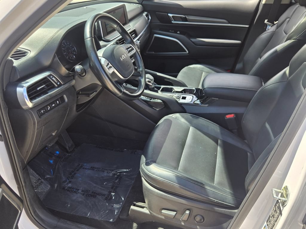 Used 2022 Kia Telluride S FWD image 11